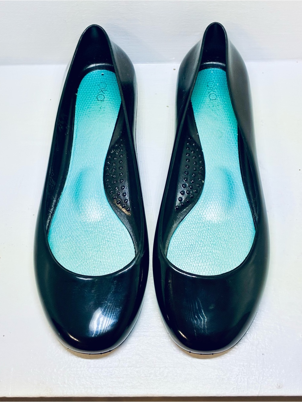 Oka-B Taylor Shiny Ballet Flats in Licorice Black Sz.9